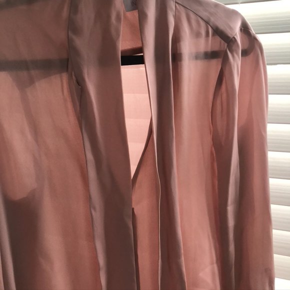 INTERMIX Womens BLUSH 100% SILK FRONT TIE LONG SLEEVE BUTTON UP TOP Size 6 - Picture 8 of 8